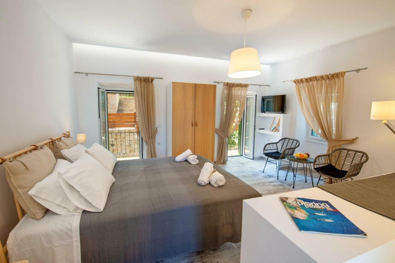 Longós Loggos Couple Suite By Konnect المظهر الخارجي الصورة