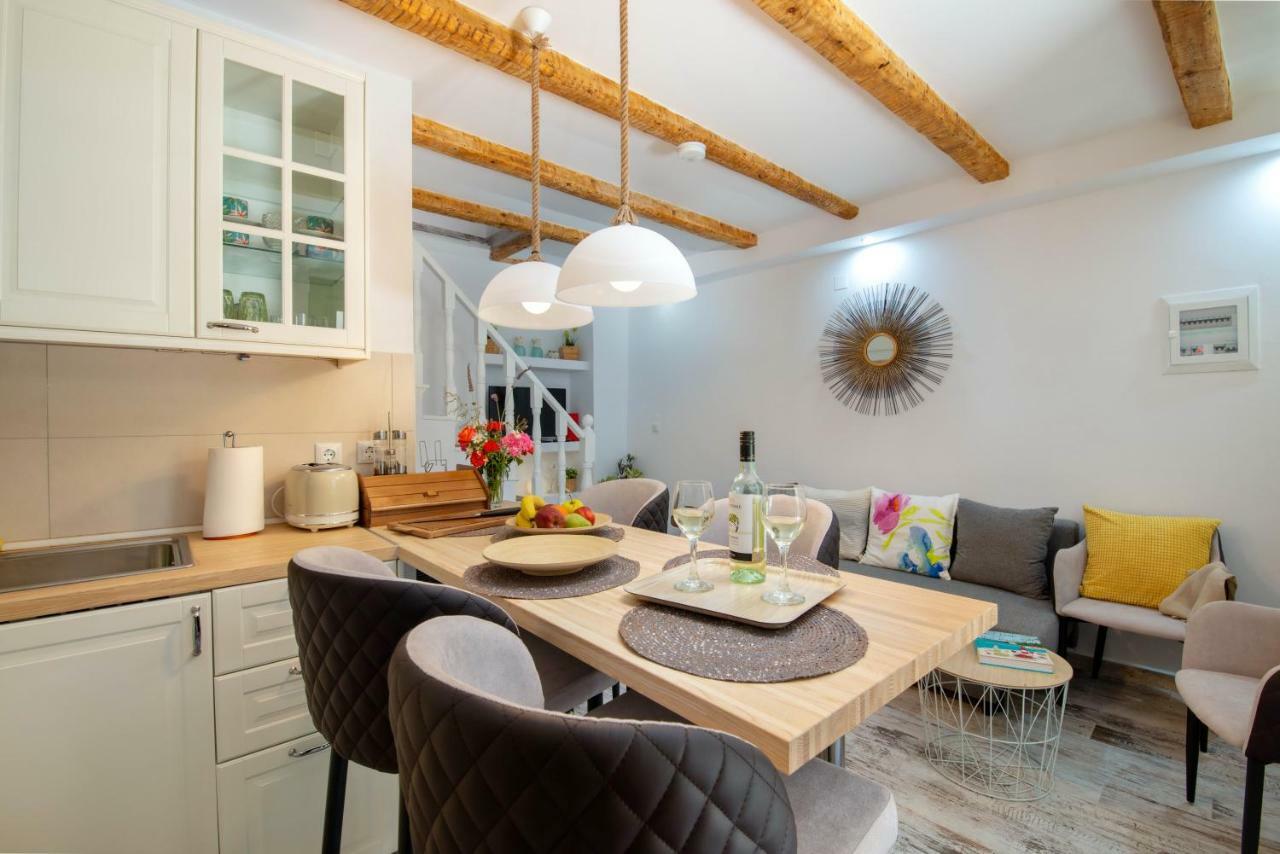 Longós Loggos Couple Suite By Konnect المظهر الخارجي الصورة